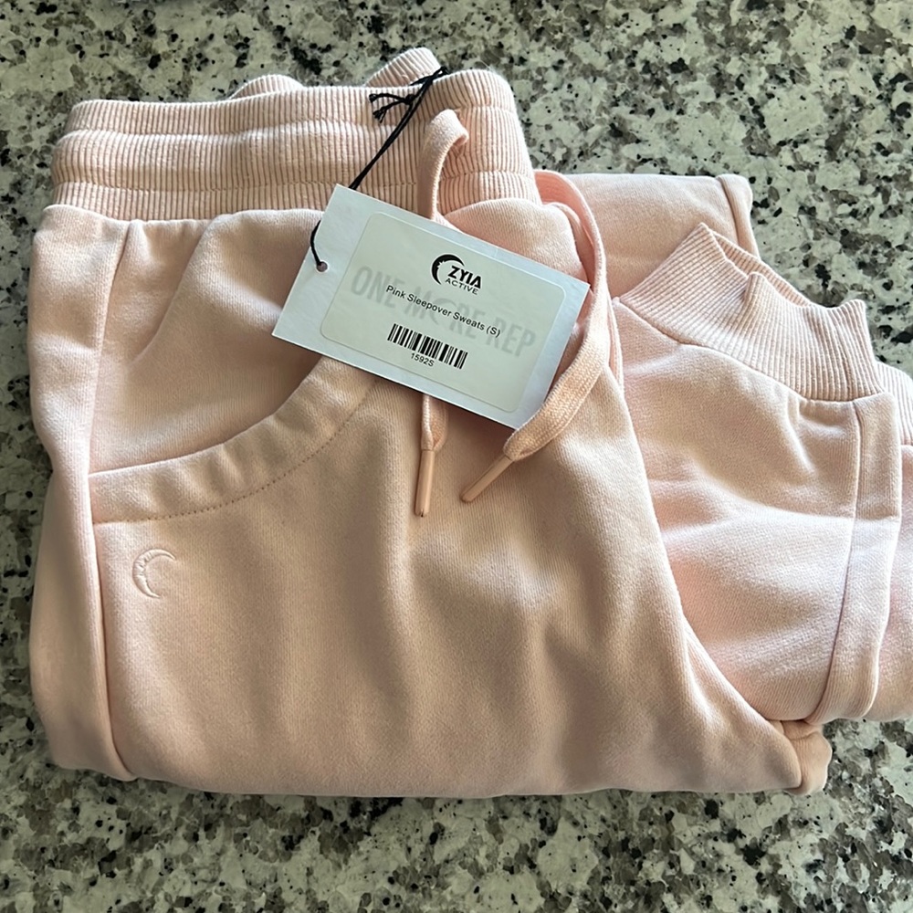 Zyia sleep over sweats sz small NWT pink